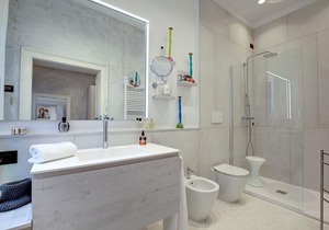 Stunning Modern Apartment In The Heart Of Venice