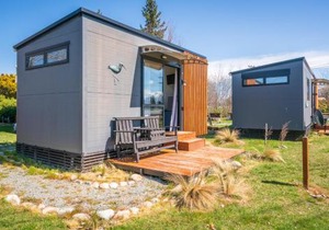 Stunted Totara, Unit 1