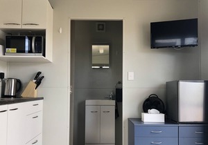 Stunted Totara, Unit 1