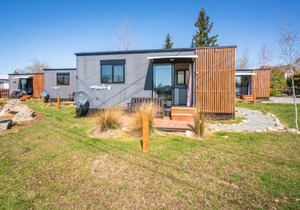 Stunted Totara, Unit 3