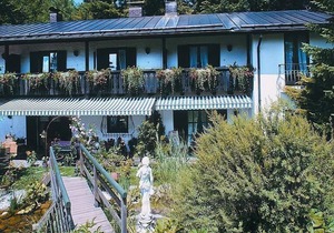 Stylish apartment with mountain view (St3) with balcony/Steilhofweg. 45 sqm, south-facing balcony