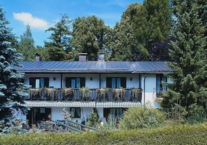 Stylish apartment with mountain view (St3) with balcony/Steilhofweg. 45 sqm, south-facing balcony