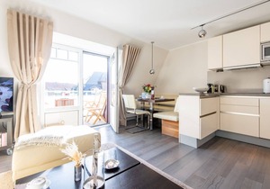 Stylish. Comfortable. Balcony. - House Nordmarkgarten