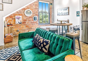 **Stylish Urban Loft in Deep Ellum**