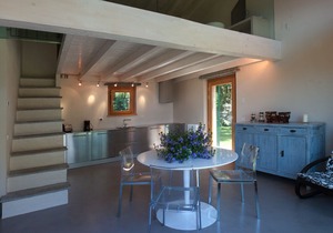 Stylishly furnished 3½-room house in a residence with pool and dream view