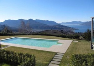 Stylishly furnished apartment in a residence with pool and dream view