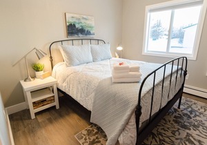 Suite 9 Downtown Palmer