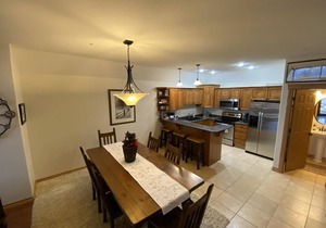 SullivanStone 29 - Golf - Ski - Hike - Chill - Private Hot Tub - Sleeps 8