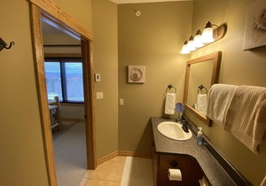 SullivanStone 29 - Golf - Ski - Hike - Chill - Private Hot Tub - Sleeps 8