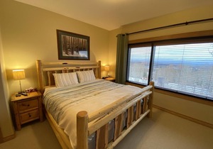 SullivanStone 29 - Golf - Ski - Hike - Chill - Private Hot Tub - Sleeps 8