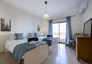 Sun Lovers Home by Seewest