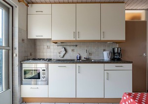 Sun, sand, and the nearby sea, combined with this cosy holiday home, leave nothing to be desired (dog-friendly, fenced).