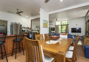 Sunbird Retreat, Horseshoe Bay