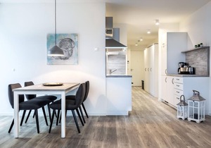 Sunny apartment with balcony and sauna in the complex - only 25 meters to the Baltic Sea