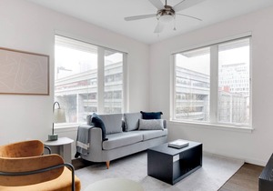 Sunny SLU 2BR w/ BBQ & Gym, near great dining, by Blueground