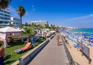 Sunrise Bay Villa #6 - Charming Protaras Centre Getaway