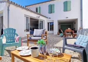 Superb villa near cycle paths
