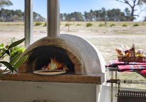 Sutton Forest Retreat - Sophie's Farmhouse