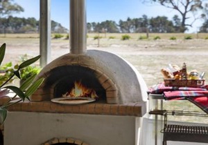 Sutton Forest Retreat Sophies Farmhouse