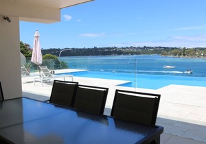 Sybella - 6 bedroom, views, location and even a pool -3+ nights