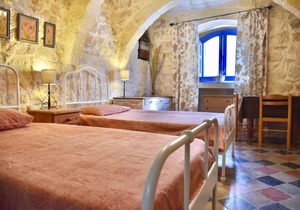 Ta' Martin Farmhouse - Holiday Home In Gozo, Malta in Ix-Xewkija