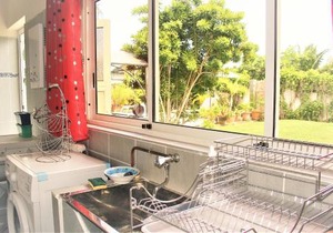 TAHITI - Sanny's Place Room & Pool