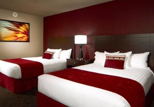 Take Friends And Family On A Nevada Adventure! 4 Modern Units, Onsite Dining!