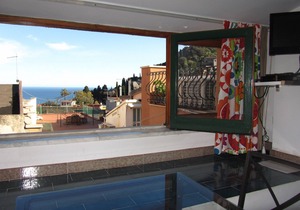 Taormina Centre! 1- Room Apartment With A Sea View