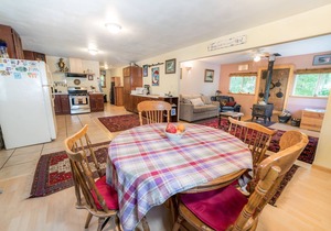 * Taste of Talkeetna * Quiet Spacious Elegance with Excellent Coffee *