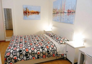 The apartment is next to the central train station