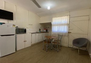 The Captains Manor On Cook 5