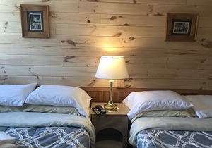 The Coastal Cabins- Cabin # 5, walking minutes from the sandy beach