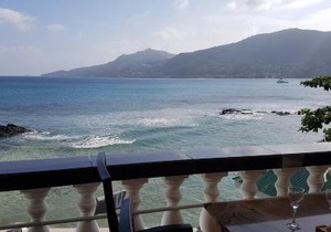 The Drake Seaside Apartment