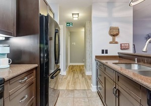 The Fairway Nest with Hot Tub & Golf!