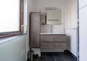 The holiday home “Zuiderdiep 2” is located in the front part of the North Sea Park. It is a family friendly and dog friendly cozy and spacious house with a large enclosed garden.