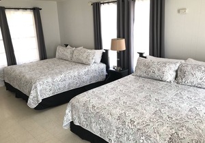 The Nueces River Retreat - Room #4