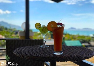 The Palms Resort & Bar