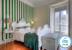 This apartment is very convenient for both tourists and business people.
