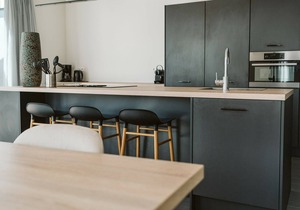 This beautiful eight-person vacation home offers plenty of space and comfort in many ways during your stay.