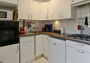 This wonderful and luxurious holiday home is located in the back part of the North Sea Park and is adjacent to a typical Ouddorp schurveling with lots of greenery. The garden offers lots of privacy. Here you can enjoy the sun, the fresh sea air, natu