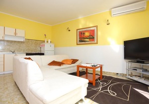 Three bedroom apartment with terrace and sea view Duće, Omiš (A-12687-b)