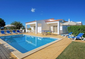 Three Bedroom Villa Licinia Guia