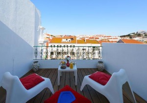 Timeless apartment at the heart of the village II