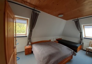Top apartment in a small complex, 4 stars, 2-5 Pers. 80sqm, balcony, 2 bedrooms. W-lan