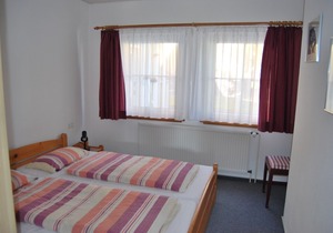 Top apartment in a small complex, 3 stars, 2-4 Pers. 65sqm, terrace, 2 bedrooms. W-lan