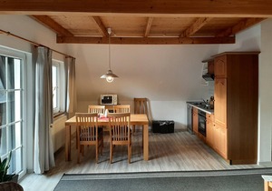 Top apartment in a small complex, 3 stars, 2-4 Pers. 65sqm, balcony, 2 bedrooms. W-lan