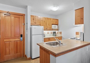 Top Floor in the HEART of Panorama Village | TRUE Ski In/Out | Pools & Hot Tubs
