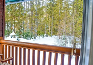 Townhouse near the Timber Quad! with Full Kitchen