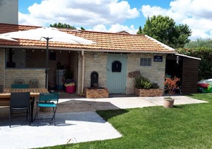 Townhouse with heated swimming pool