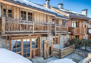 Traditional Chalet with Jacuzzi and Sauna in Méribel-Les Allues